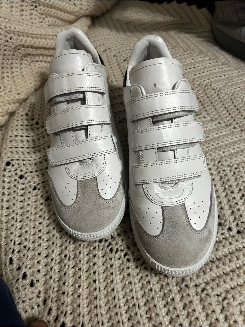 Isabel Marant White Sneakers with Black Heel Detail - Picture 4 of 8